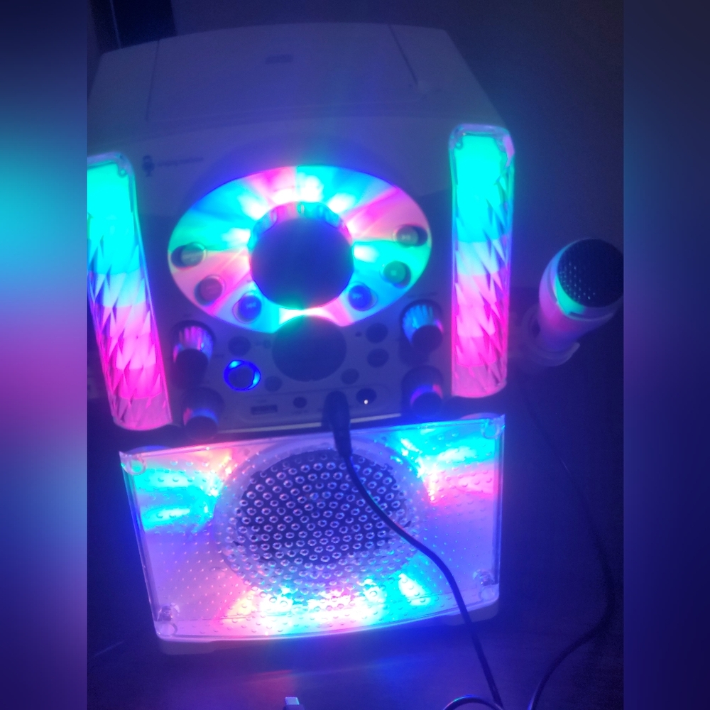 Singing Machine Karaoke Machine